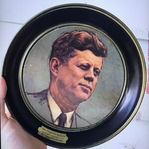 1963 Vintage John F. Kennedy Commemorative Plaque - Black & Gold